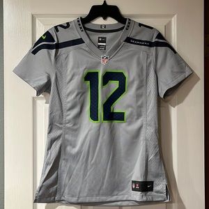 EUC NFL Seahawks #12 Fan Jersey in Grey and Blue Green
